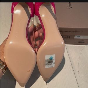 Gianvito Rossi two tone pump, size 39